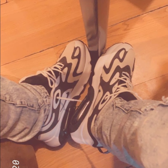 Sneakers main image 6